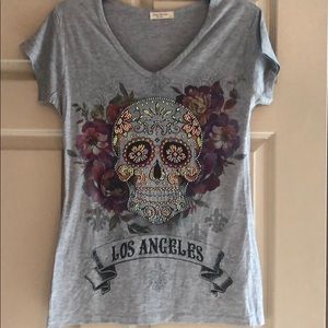 MAKE AN OFFER‼️ Sweet Giselle Studded Tee S